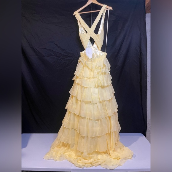 Mac Duggal 67988 Yellow Chiffon Halter Tiered Gown with Plunge Neckline, size 16 - Picture 7 of 7